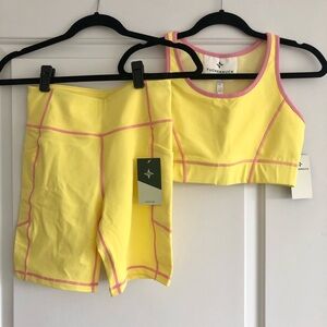NWT Tuckernuck Sundaze 7in Ava Bike Shorts and jean flex sports bra set Size S